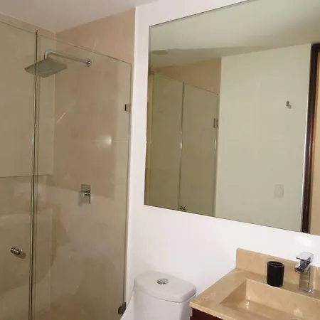 Beautiful Room Well Located In The Hotel Zone Of Cancún Exterior foto